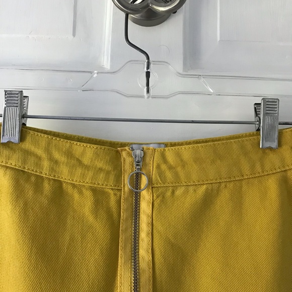 Yellow Zip Front Mini Skirt - Picture 4 of 4